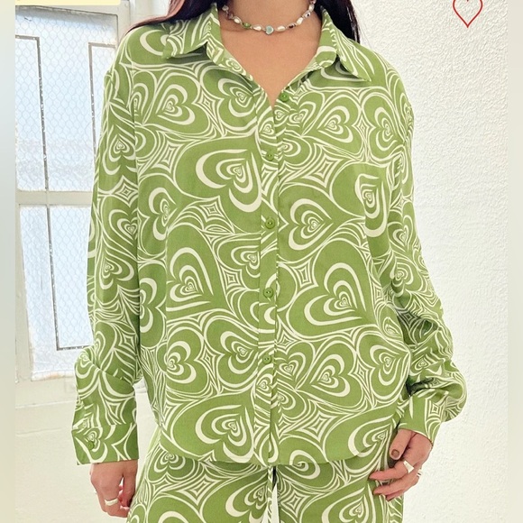Lisa Says Gah Tops - Lisa Says Gah Bailey Lounge top, Wild Hearts Green, 3XL